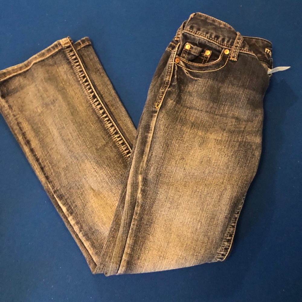 Maurices jeans